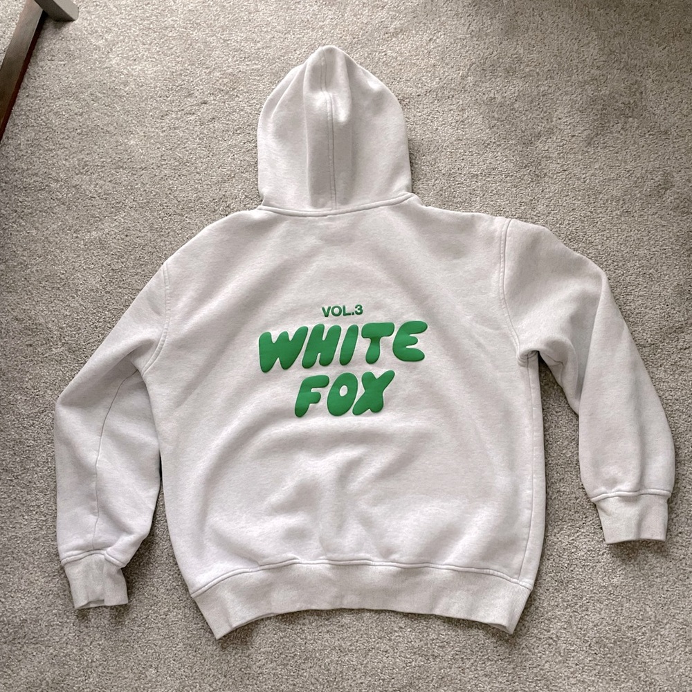 COPY - White fox hoodie